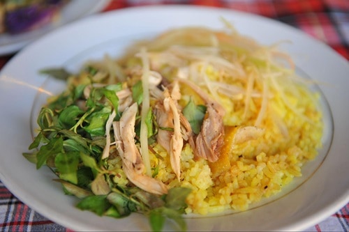 com ga hoi an aka vietnamese chicken rice